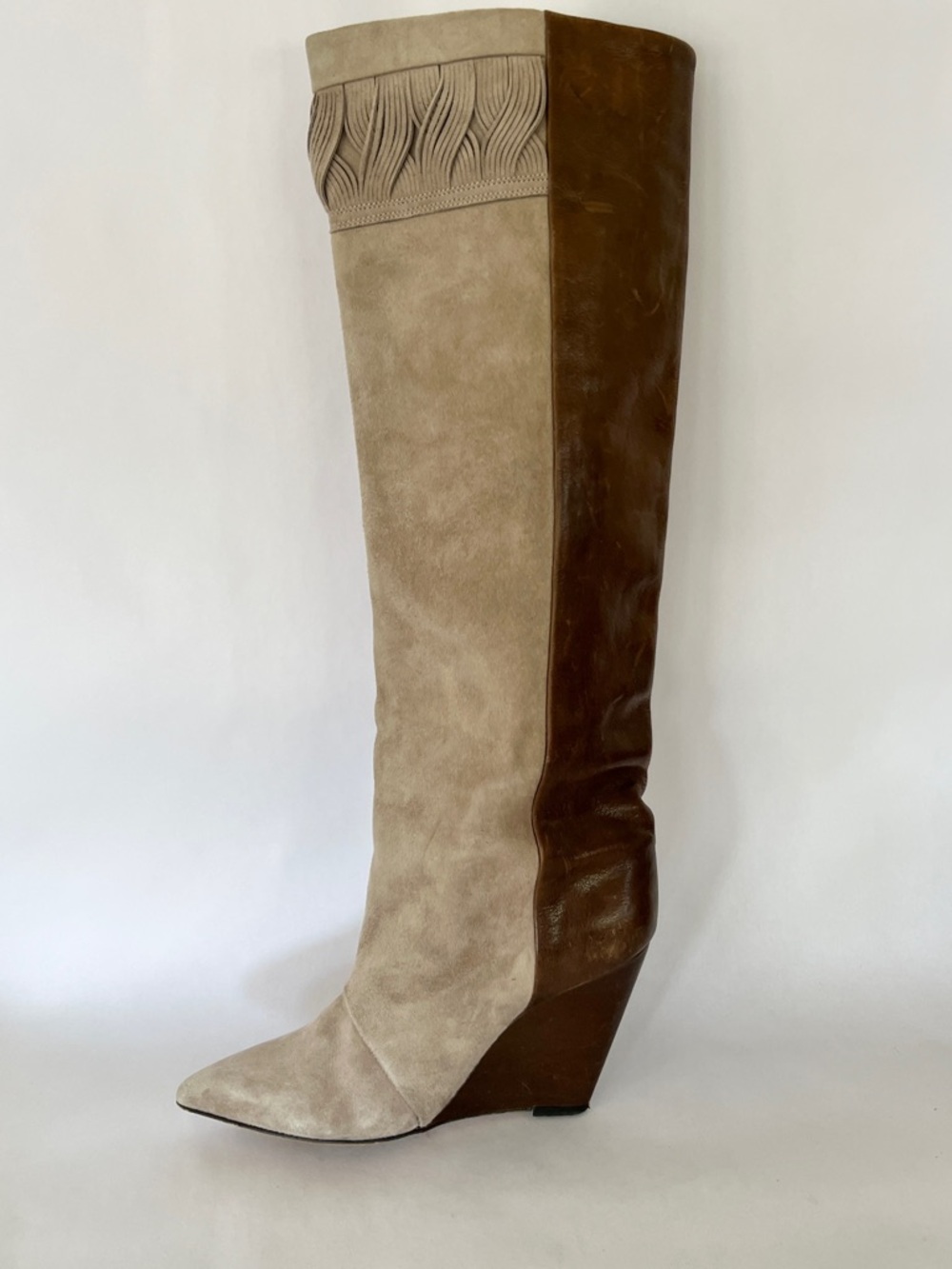 Vintage Isabel Marant Jeanette boot
Two-Tone 
From the 2010 era - Picture 4 of 9
